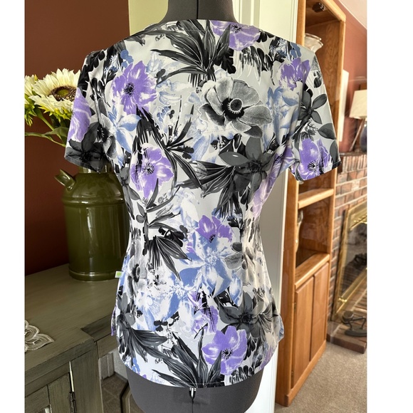 HH Premiere by Healing Hands Scrub Top XS ~worn twice~ - Picture 2 of 3